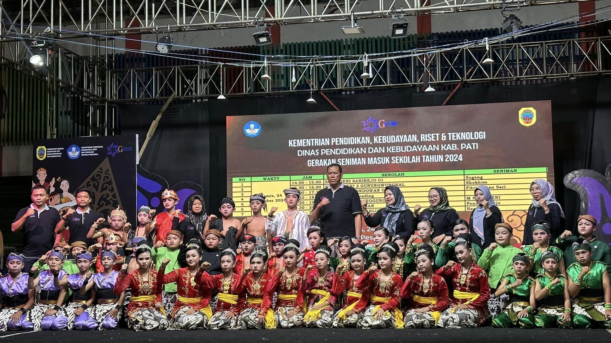 Keseruan Adu Talenta Seniman Cilik Pati di Pentas Gerakan Seniman Masuk Sekolah  