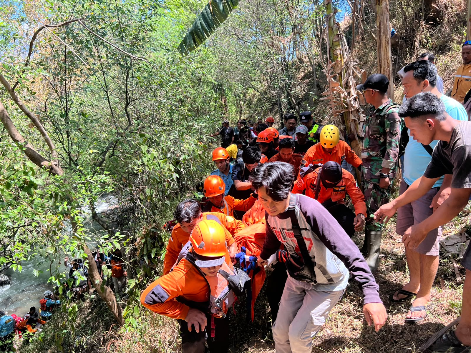 Relawan MDMC Terseret Arus Saat Mandi di Sikasur Pemalang, Ditemukan Meninggal