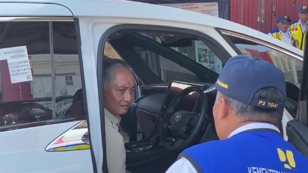 Menteri PU Nyetir Sendiri di Tol Trans Jawa, Kualitas Infrastruktur Diuji Langsung