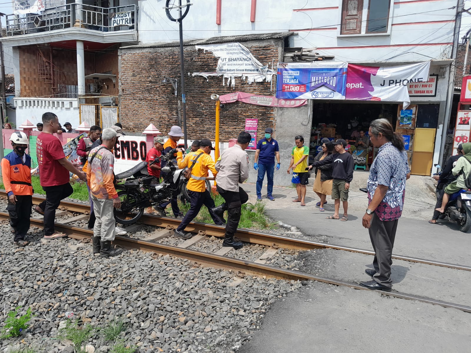 Terjadi Lagi, Sepeda Motor Tertamper KA 61 Sembrani di Petak Jalan Stasiun Alastua - Stasiun Semarang Tawang B