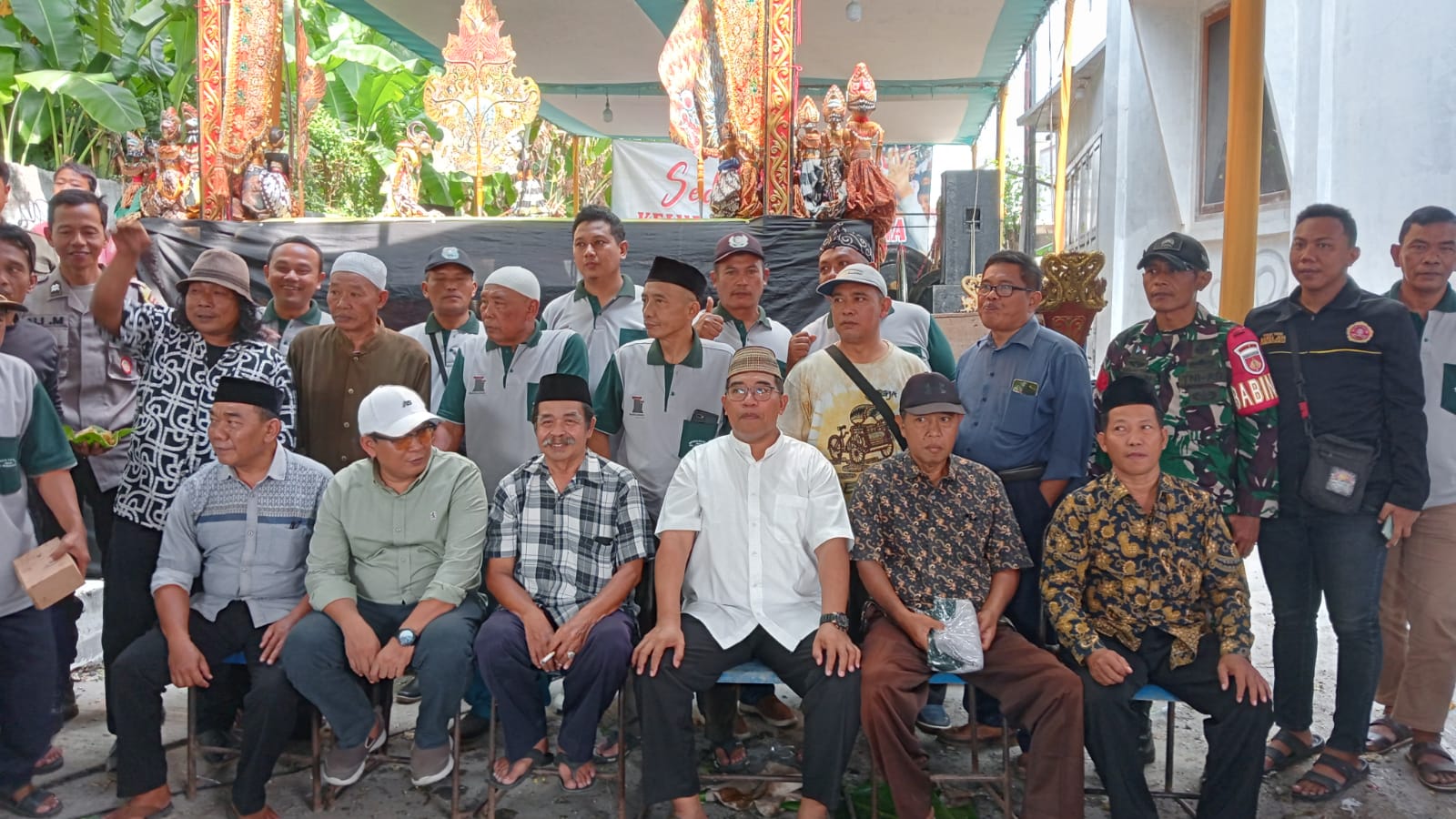 Warga Kelurahan Margadana Kota Tegal Gelar Sedekah Bumi 