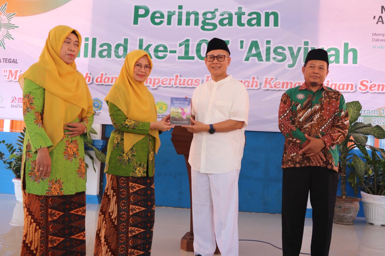 Milad ke-107 Aisyiyah, Pj Wali Kota Tegal Ajak Masyarakat Muhammadiyah dan Aisyiyah Terus Berkolaborasi