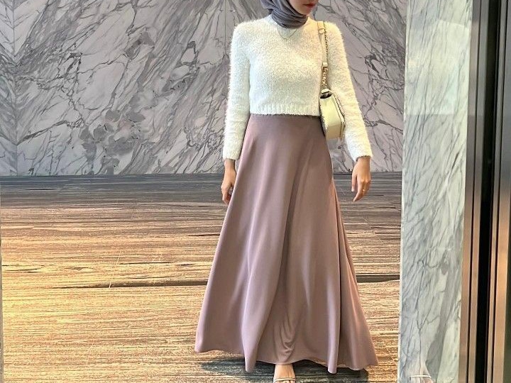 Rekomendasi Rok Satin untuk Outfit Lebaran di 2024, Coba Yuk