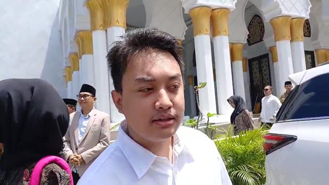 Pakubuwono XIV Purbaya Serahkan Gugatan LDA Keraton Solo ke Kuasa Hukum