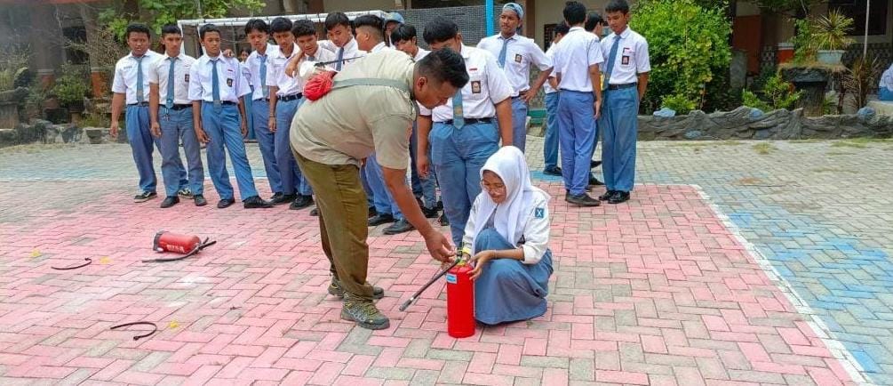 Sebanyak 80 Siswa SMA Negeri 5 Kota Tegal Diedukasi Tangani Bencana