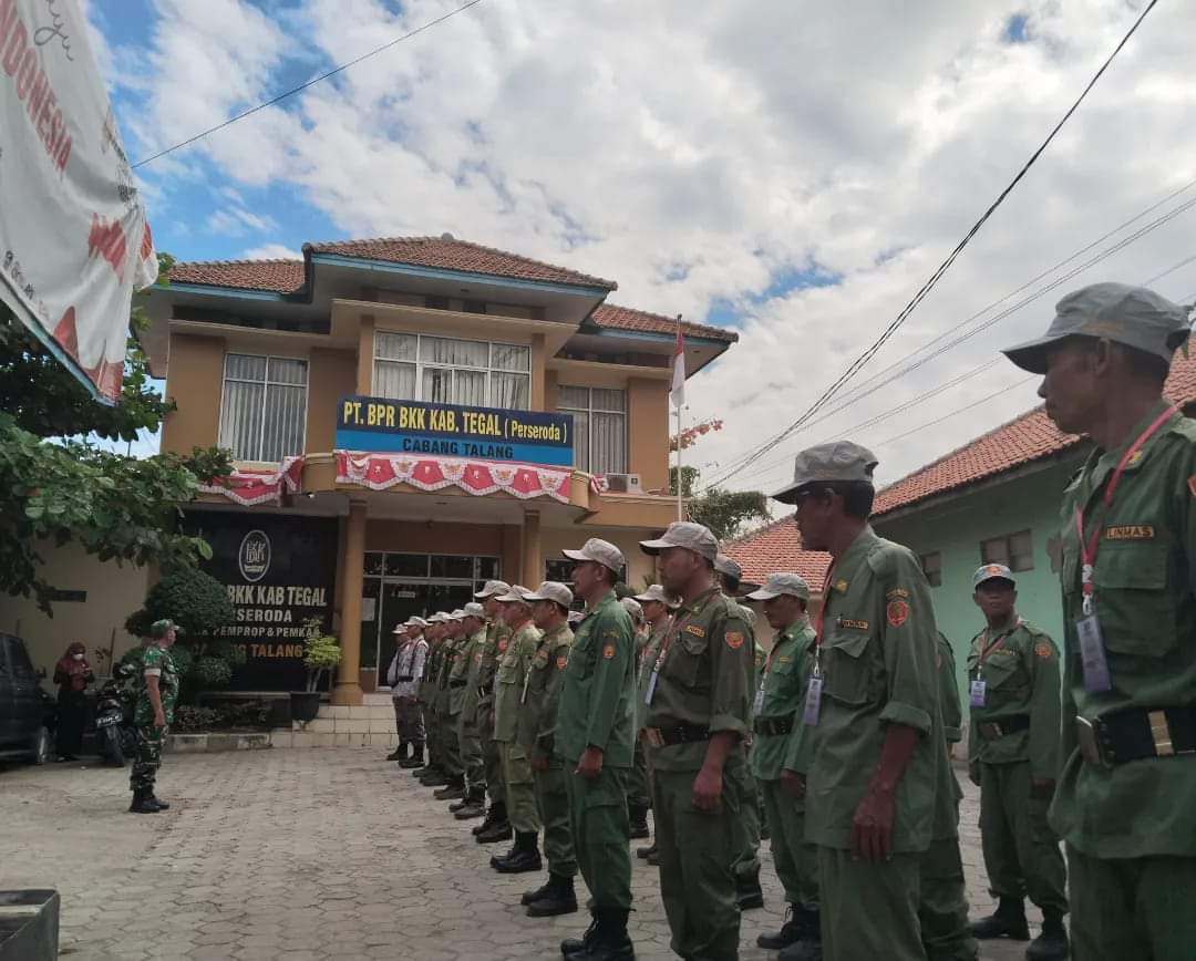 Peningkatan Kapasitas Satlinmas di Kecamatan Talang Kabupaten Tegal Diminta Rutin Diadakan 