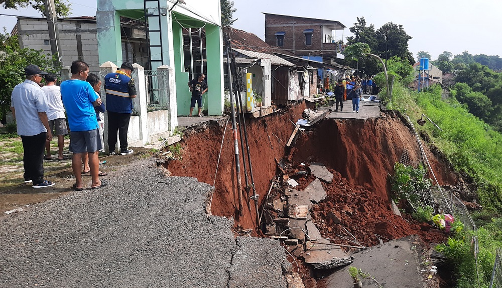 Detik-detik Longsor di Candisari Semarang, Slamet Merasakan Tanah Bergoyang