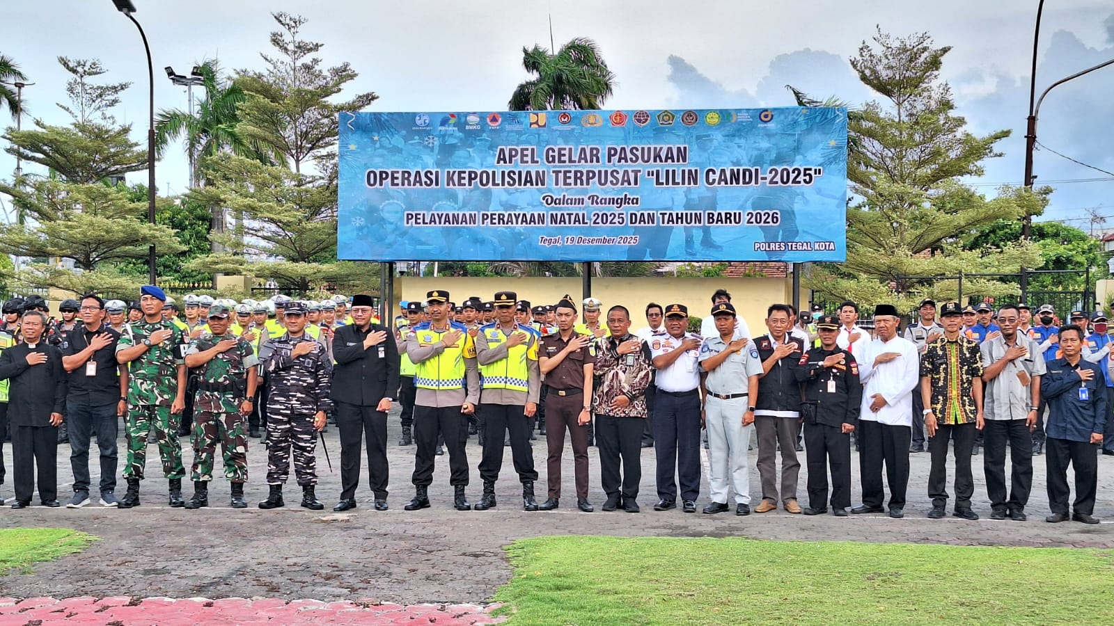 Polres Tegal Kota Gelar Apel Kesiapan Operasi Lilin Candi 2025, Persiapan Liburan Nataru