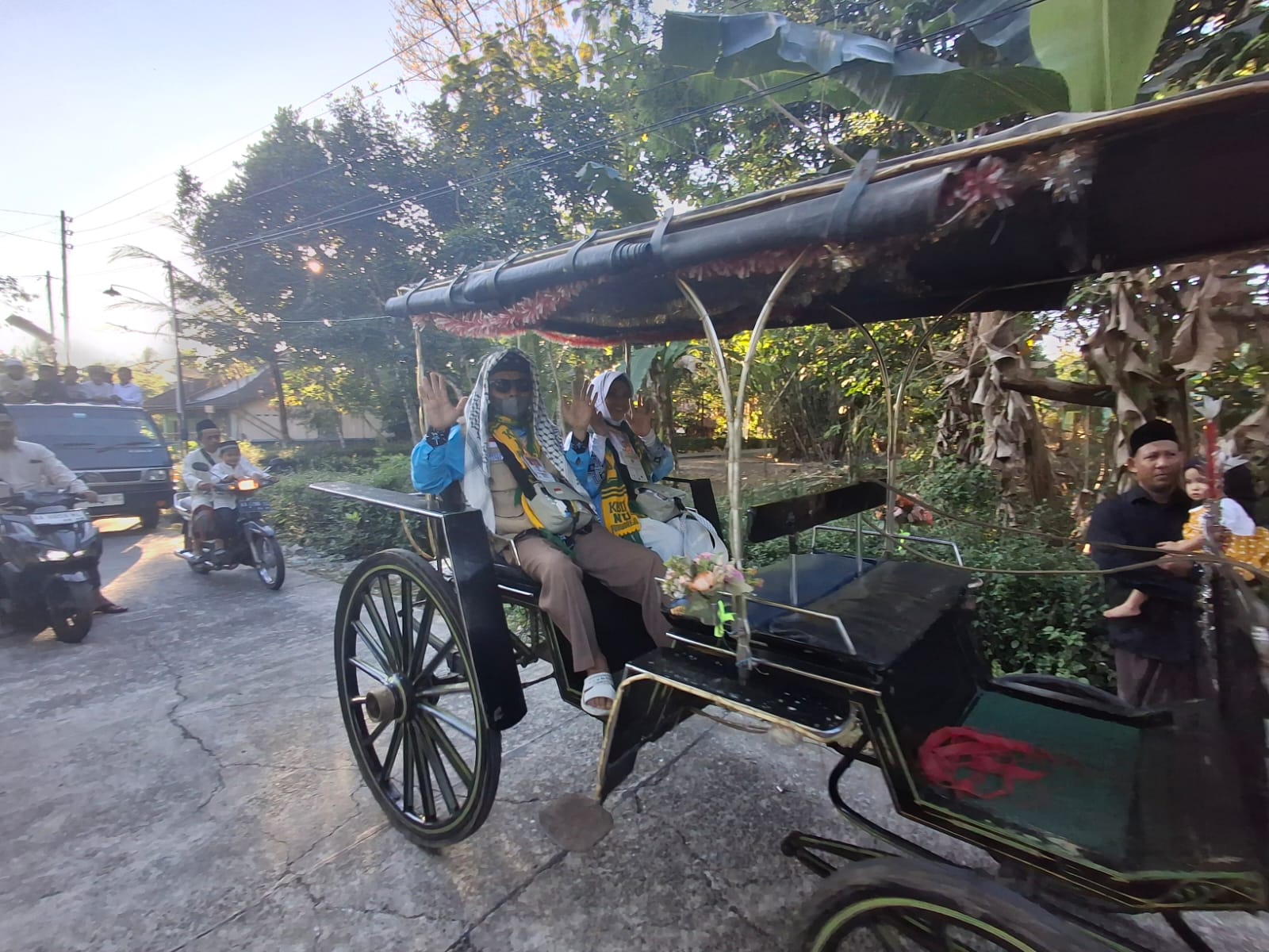 Kereta Kuda Arak Kepulangan Pasangan Jamaah Haji di Purworejo