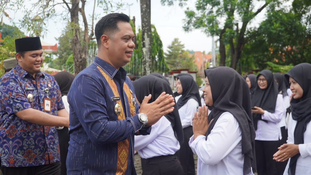 Diangkat PNS Bukan Perkara Mudah, Bupati Witiarso Ancam 339 CPNS Tidak Tergiur Pungli