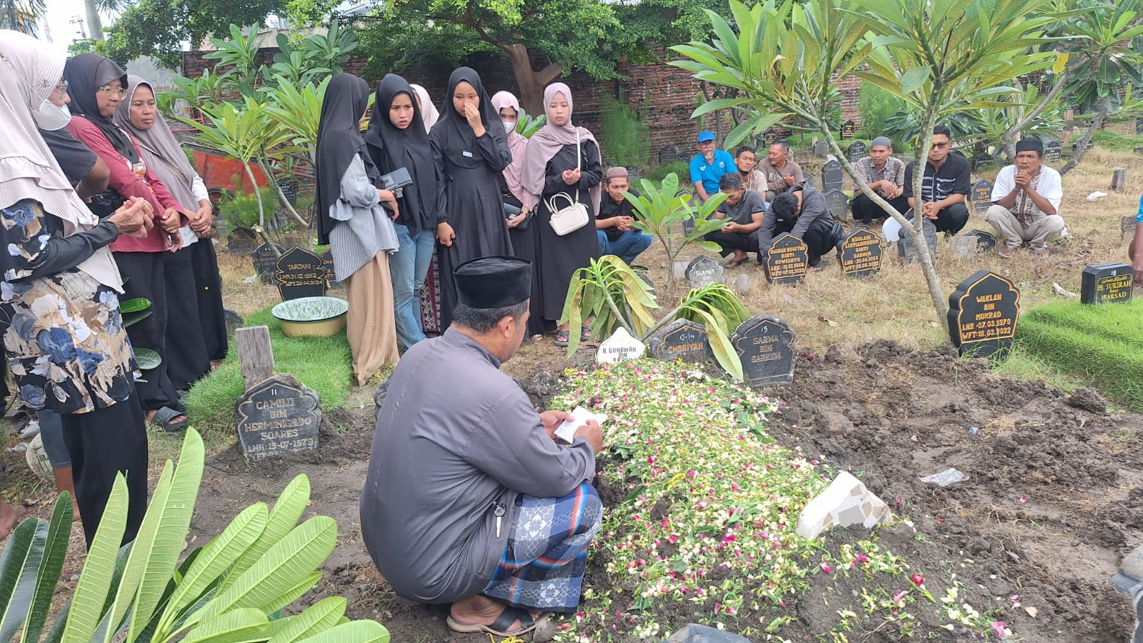 Rochman Gunawan Redaktur Radar Tegal dan Disway Jateng Tutup Usia