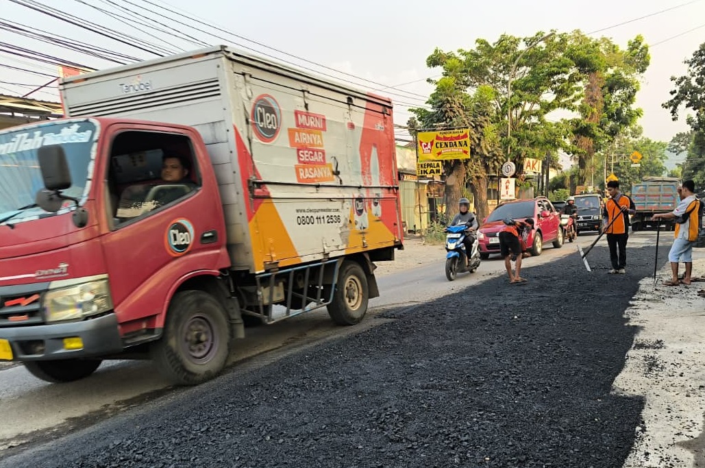 DPU Semarang Kebut Perbaikan Jalan Kalipancur, Kerusakan Berat Dibongkar Total