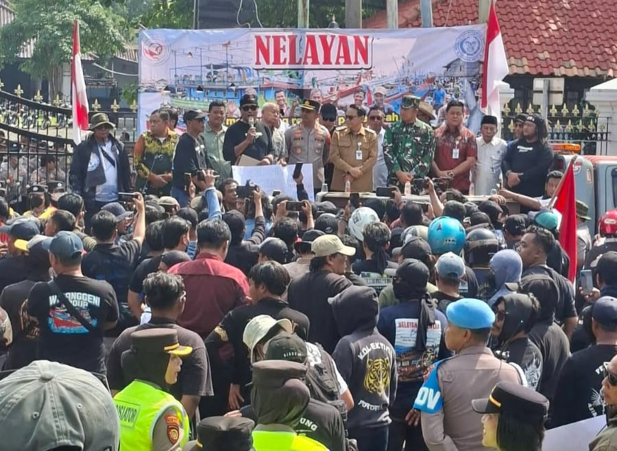 Harga Solar Melambung Tinggi, Ribuan Nelayan di Pati Gelar Aksi