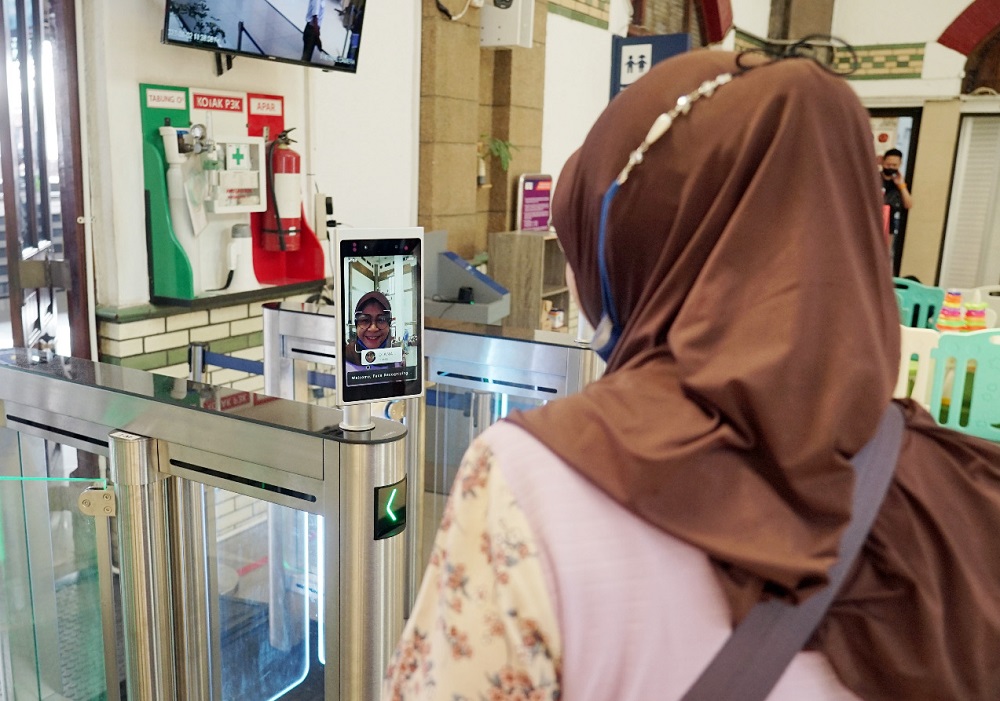 Lebih dari 1 Juta Penumpang Gunakan Face Recognition di KAI Daop 4 Semarang Tanpa Tiket dan KTP