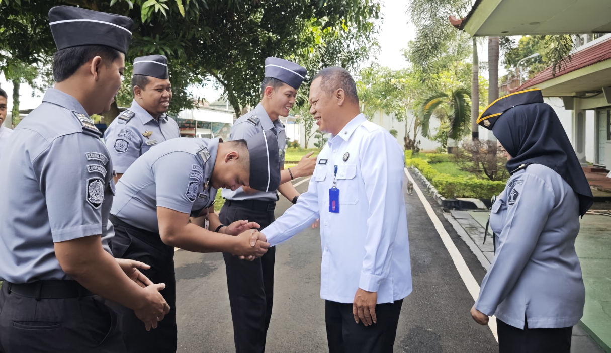 Kalapas Kedungpane Tekankan Disiplin dan Komitmen Wujudkan Lapas Bersih dan Humanis