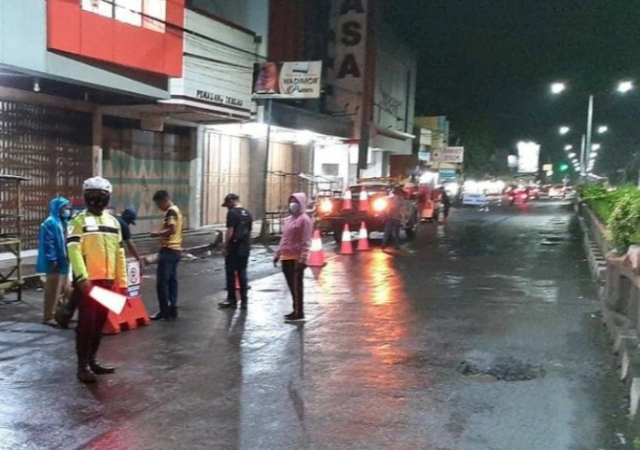 Jalan Jenderal Sudirman Kabupaten Pemalang Tidak Layak karena Rusak Parah
