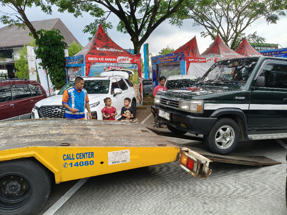 Radiator Meledak di Tol Semarang–Solo, Pemudik Selamat Berkat Respons Cepat Jasa Marga di Rest Area Salatiga
