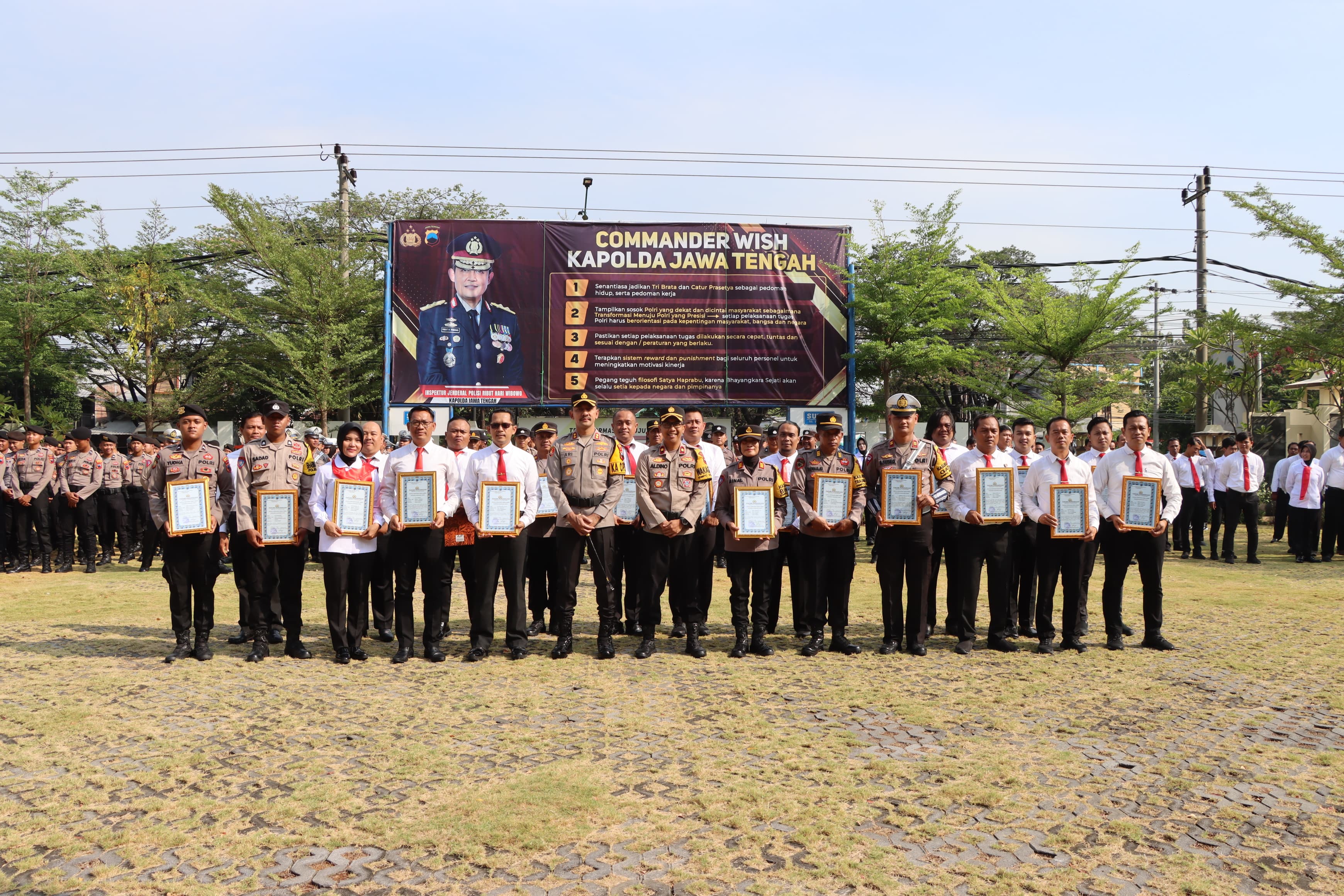 Sukses dalam Harkamtibmas, 28 Personel Polres Demak Terima Penghargaan dari Kapolres 