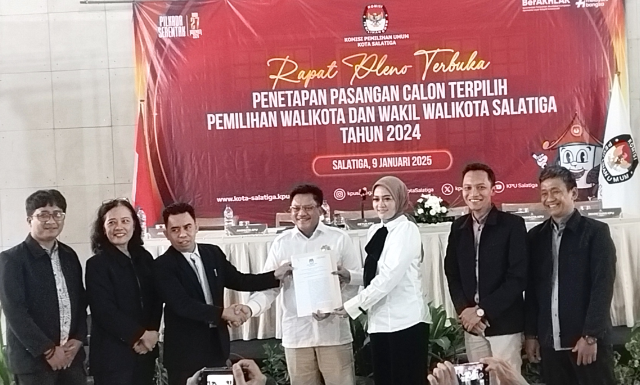 Sah, Robby Hernawan dan Agustin Ditetapkan KPU Wali Kota dan Wakil Wali Kota Salatiga 2025-2030