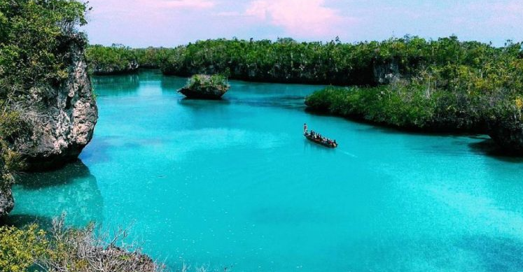 Indah dan Cantik! Ini 10 Destinasi Wisata Tersembunyi yang Ada di Maluku