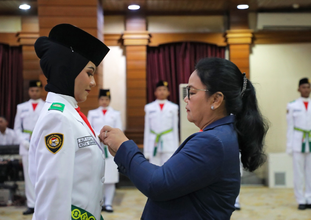 27 Paskibraka Semarang Dikukuhkan, Agustina Tekankan Kepemimpinan dan Integritas Anak Muda 
