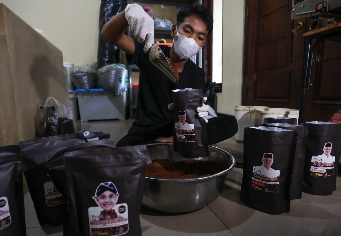 Pasang Wajah Ganjar, Kopi Tugiman Banjir Pesanan