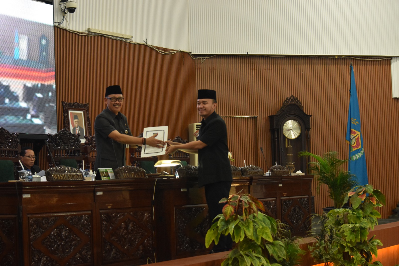 2 Fraksi DPRD Kabupaten Tegal Dukung Raperda Kearsipan dan Keperpustakaan