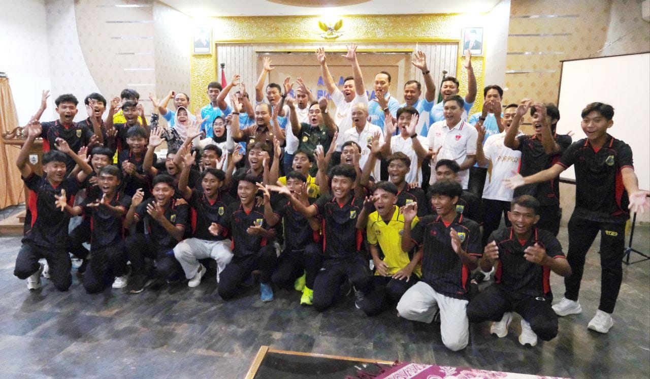 Bupati Pemalang Dukung Tim Sepakbola Ikuti Kualifikasi Porprov  ‎