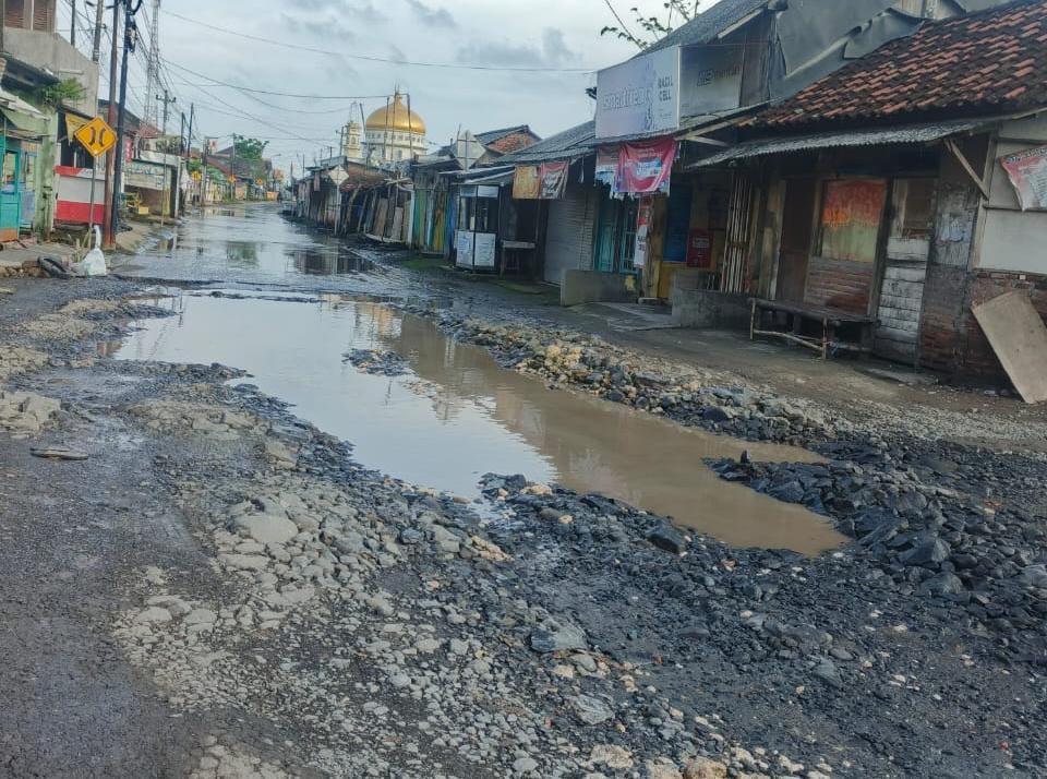 Tiga Bulan Terendam Banjir, Warga Bonang Pertanyakan Kinerja Pemkab