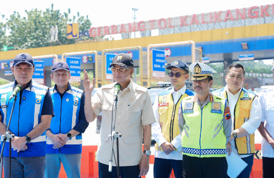 Tinjau GT Kalikangkung, Menteri PU  Dody Hanggodo Pastikan Arus Balik Idulfitri 1447H/2026 Terkendali