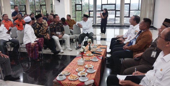 Sehari Jelang Berakhir Jabatannya, Tiba-tiba Pj Wali Kota Salatiga Yasip Khasani 'Los' Minta Maaf