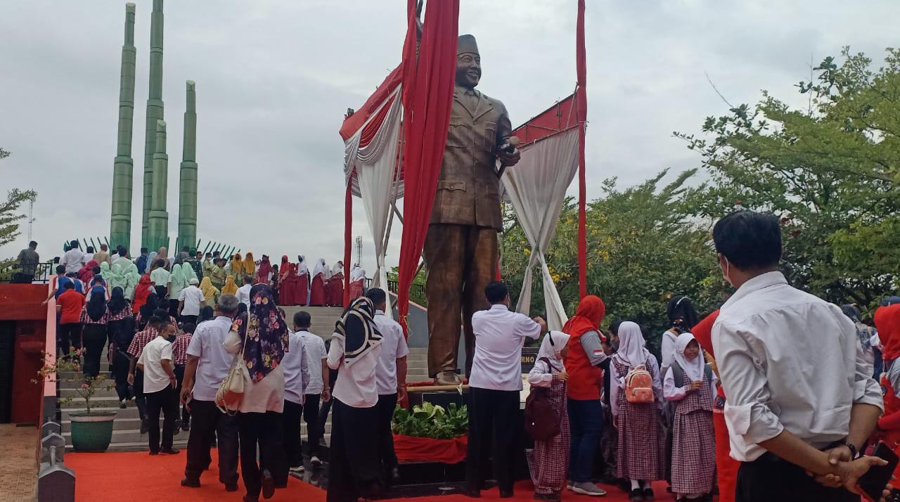 Lama Tunggu Ijin Megawati, Patung Ir. Soekarno di Monumen Juang 45 Baru Diresmikan Setelah Lima Tahun 