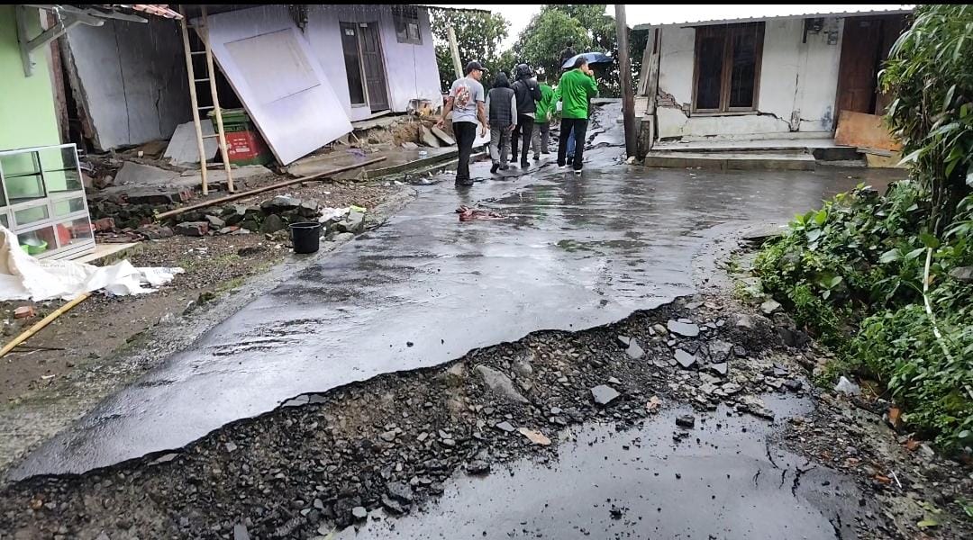 Padasari Tegal Masuk Zona Merah, 863 Rumah Rusak dan Ribuan Warga Mengungsi