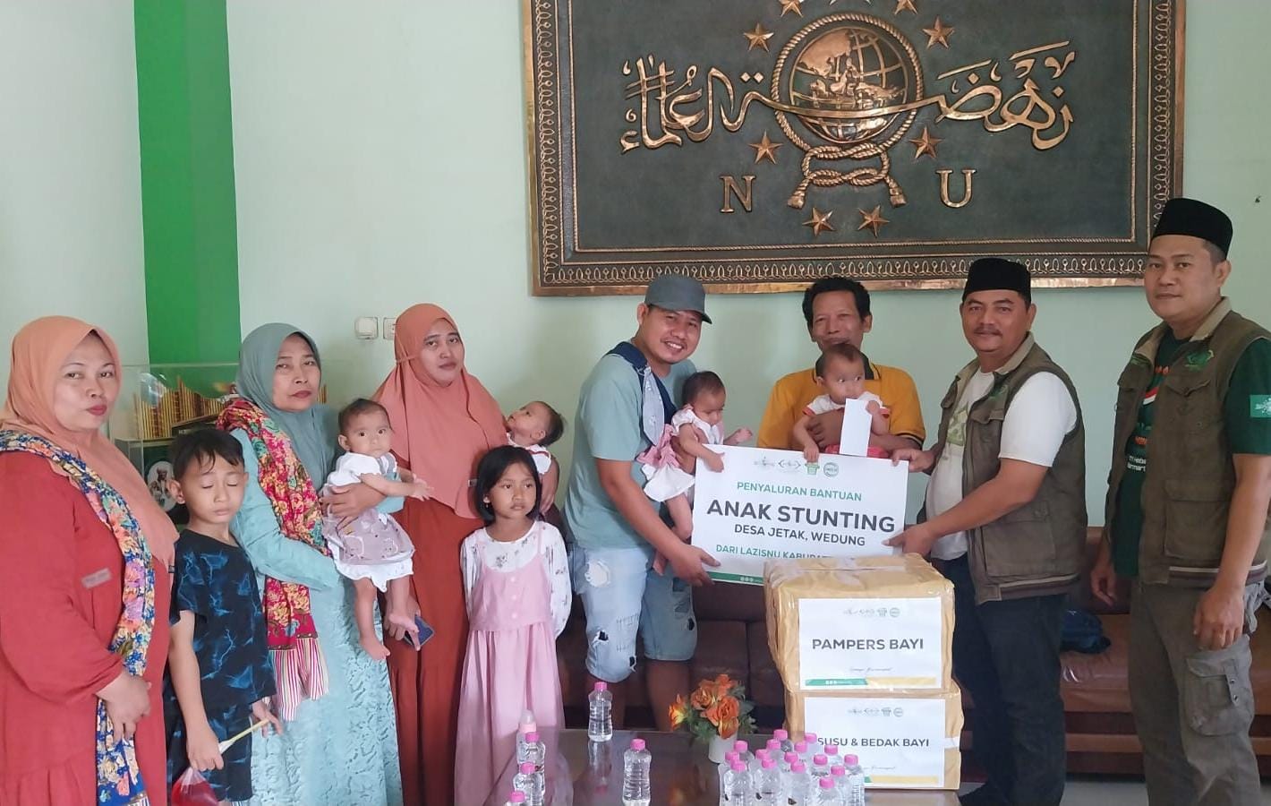 Bayi Kembar Empat, Cegah Stunting Lazisnu Demak Beri Bantuan Lewat Infaq Digital