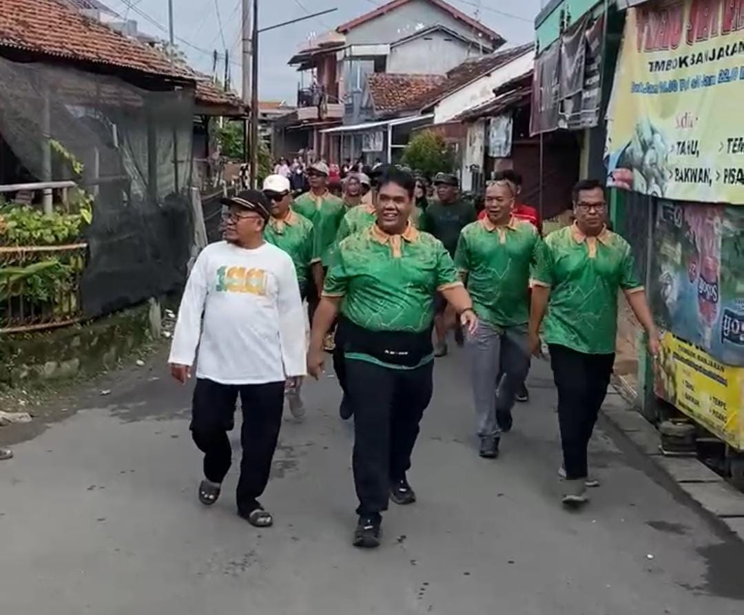 Wabup Tegal Turun ke Jalan Rayakan Harlah NU ke-100 di Tembok Banjaran
