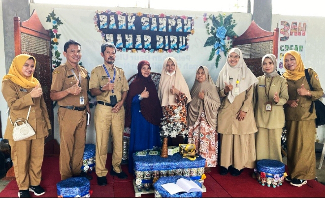 Dinsos KBPP Kabupaten Pemalang Gandeng Bank Sampah Mawar Biru Jadi Pemateri di Sekolah Perempuan