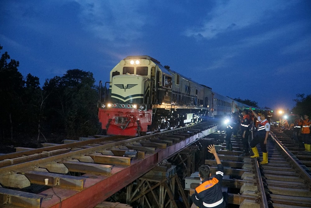 Setelah 15 Hari Pengerjaan, Akhirnya KAI Kembali Buka Jalur Hulu antara Stasiun Gubug-Karangjati, Grobogan