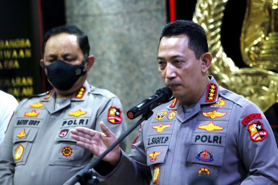 Tegas! Kapolri akan Tindak Oknum Polisi yang Mengambil CCTV di Rumah Dinas Irjen Ferdy Sambo