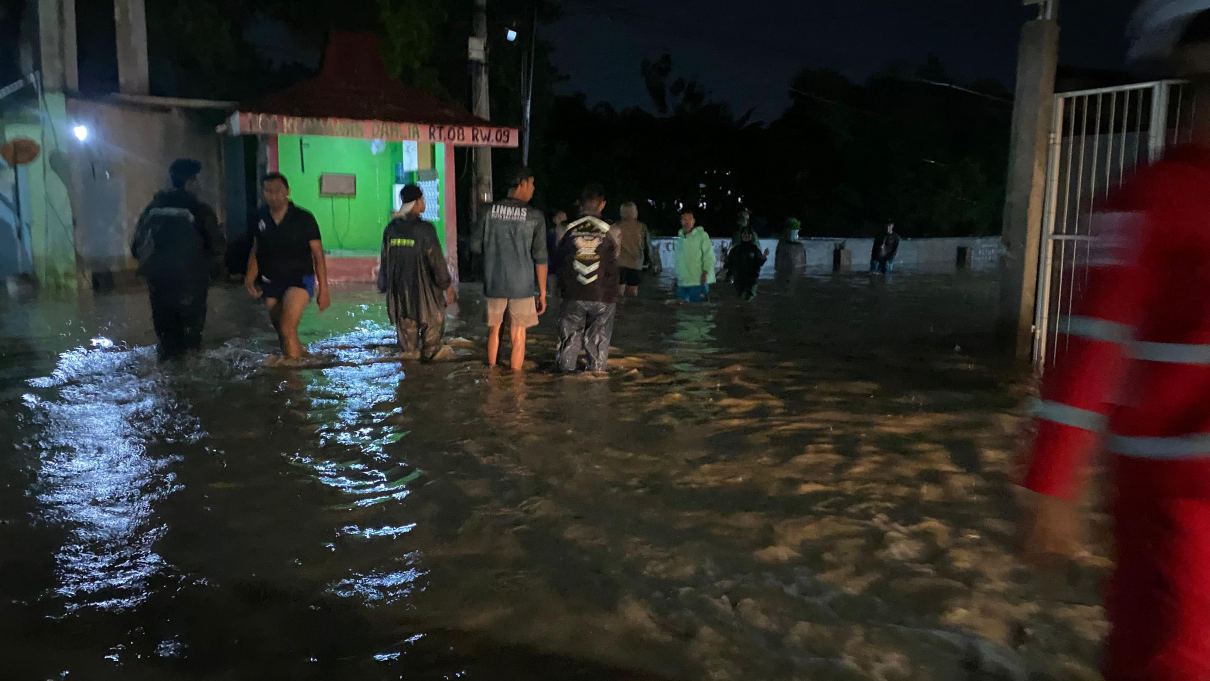 Diguyur 5 Jam, Puluhan Rumah Warga Meteseh Terendam Banjir