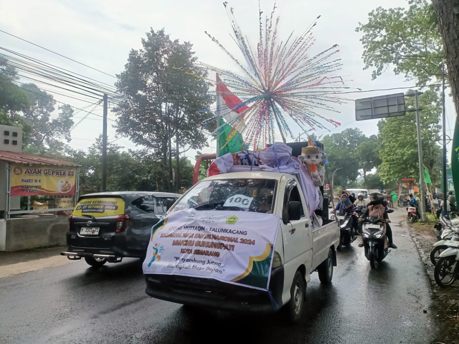 Peringati Hari Santri Nasional, Eksistensi Santri Kian Diakui pada Karnaval Resolusi Jihad 