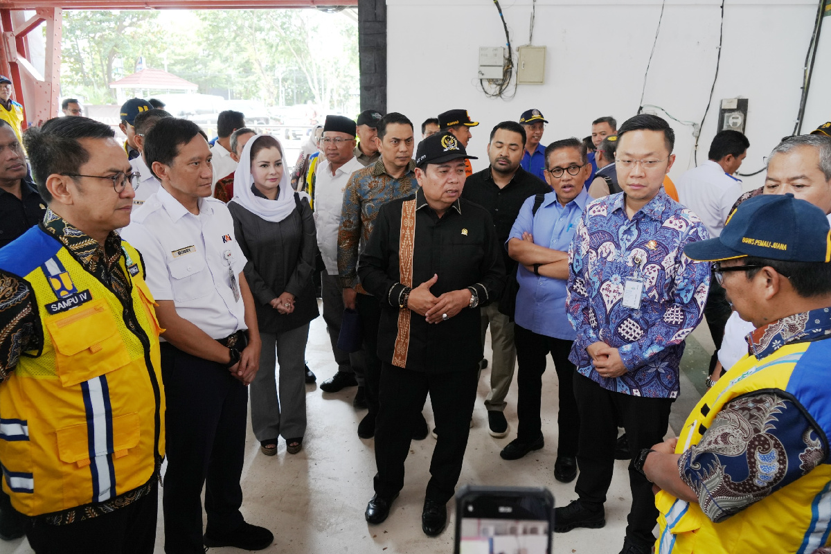 Rel Tergenang dan Tanah Turun, DPR Minta KAI Tuntaskan Risiko Banjir di Semarang Jelang Mudik 2026