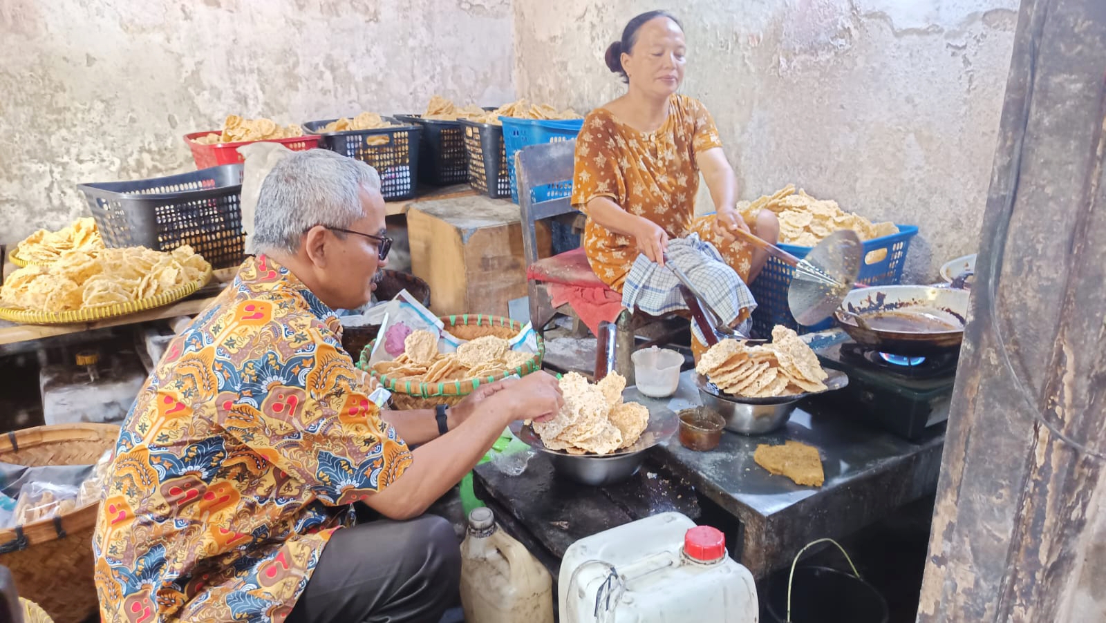 Produksi Peyek Paris di Kabupaten Pemalang Meningkat 2 Kali Lipat