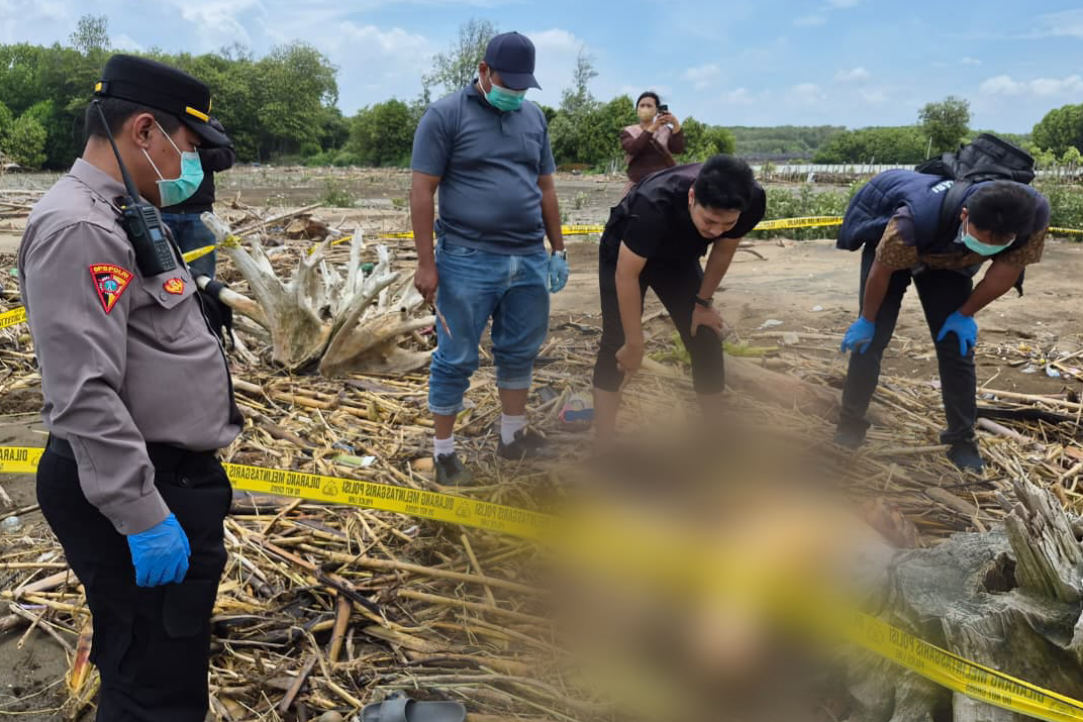 Polisi Selidiki Penemuan Mayat Tanpa Identitas di Pantai Glagah Wangi Demak