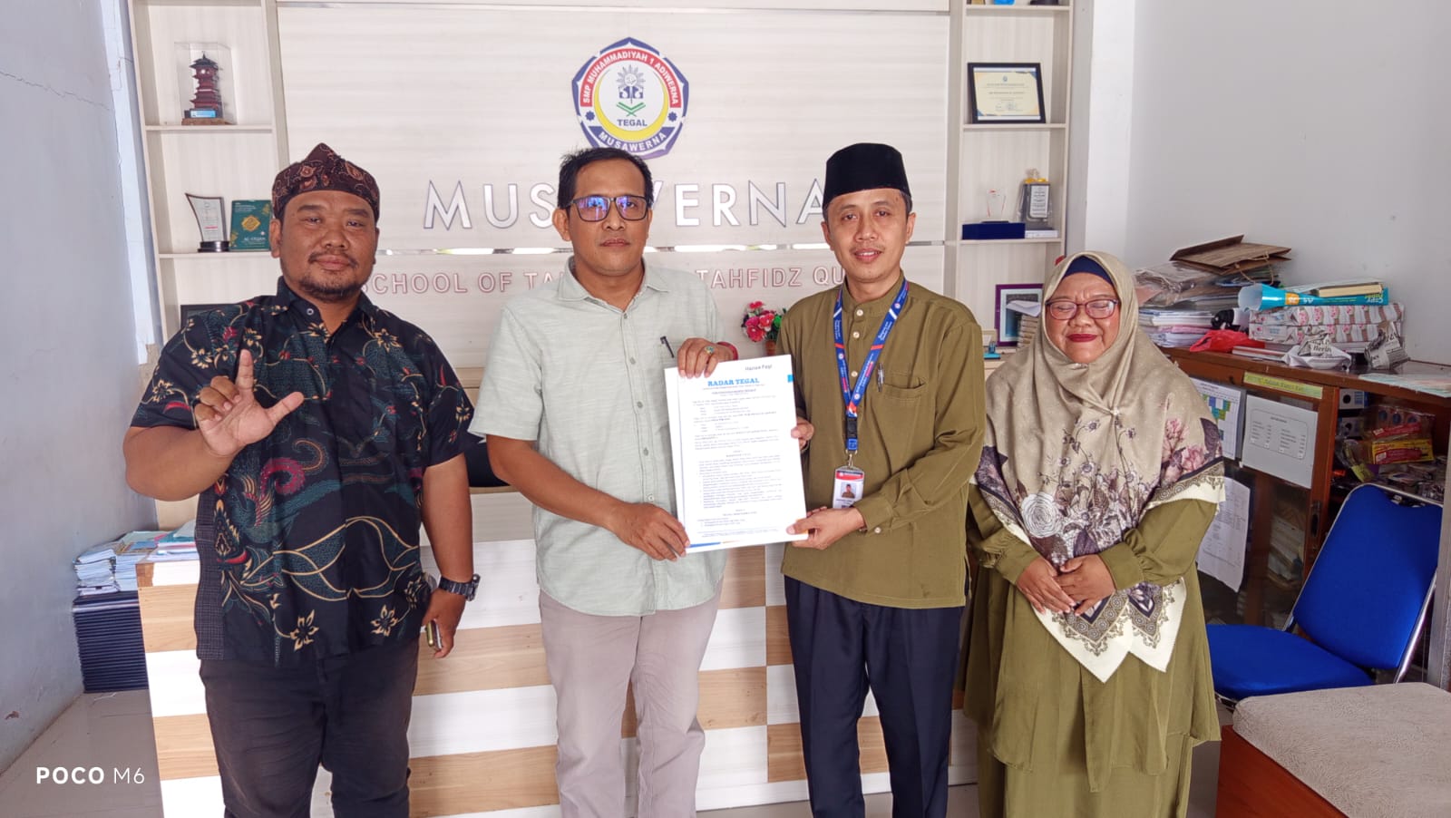 Siap Cetak Jurnalis Muda, SMP Muhammadiyah 1 Adiwerna Gandeng Radar Tegal Luncurkan Mading Digital