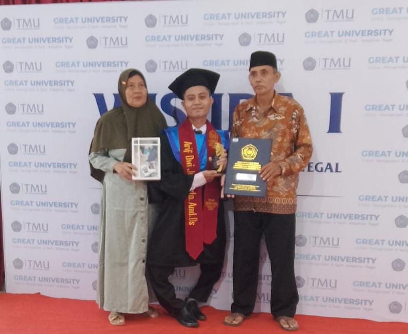 TMU Ramah Disabilitas, Inilah Kisah Inspiratif Arif Dwi Juliyanto di Wisuda Ke-1