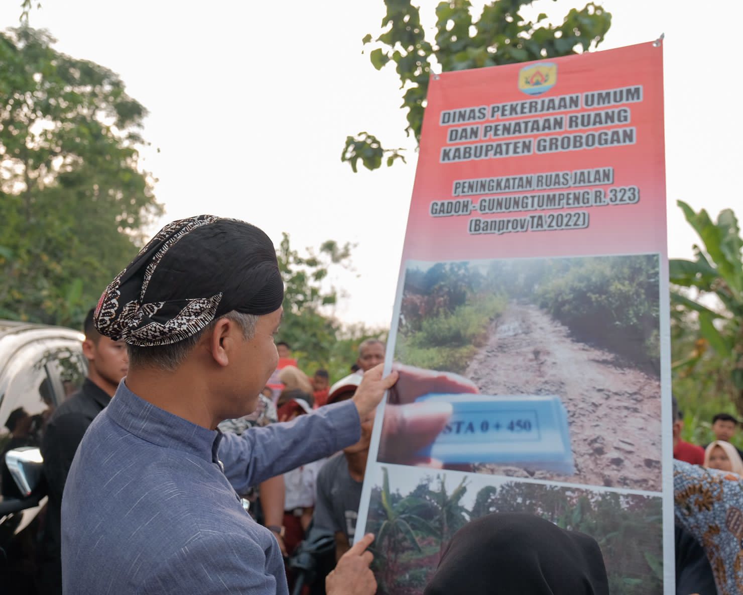 Ganjar Cek Hasil Perbaikan Jalan, Kolaborasi Pemprov Jateng dan Pemkab Grobogan 
