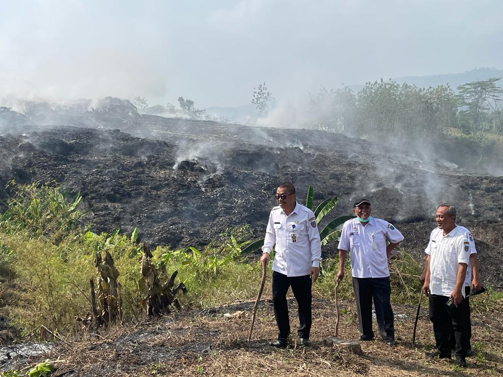 TPAS Penujah Terbakar, Sekda dan DLH Kabupaten Tegal Sidak Beri Solusi