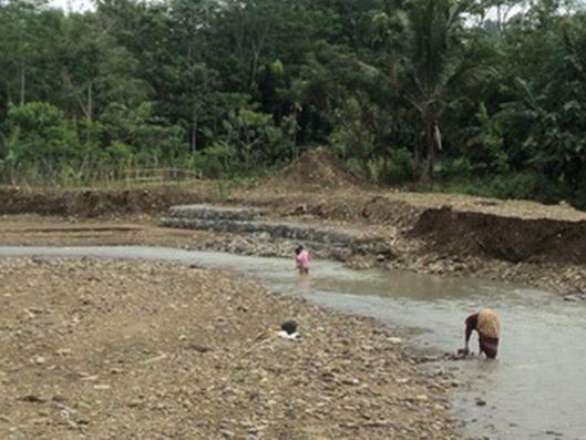 Sungai Cihaur Bantarkawung Jadi Andalan Warga Hadapi Kemarau
