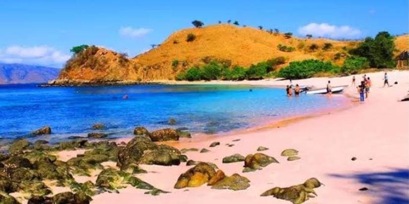 Inilah 10 Pantai Terindah di Indonesia, Bisa untuk Dijadikan Tujuan Liburan Anda