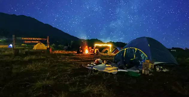 Review Lengkap Camping Gayatri, Worth It untuk Dikunjungi dan Cocok Banget Dijadikan Spot Foto Intagramable!